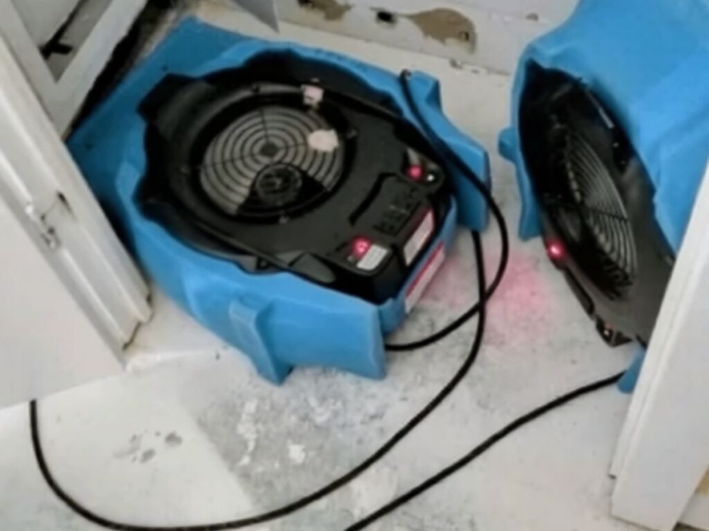 24/7 emergency water removal in Orlando, FL